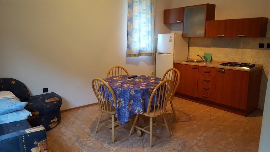 Apartments Vile Holiday Живогоще Екстер'єр фото